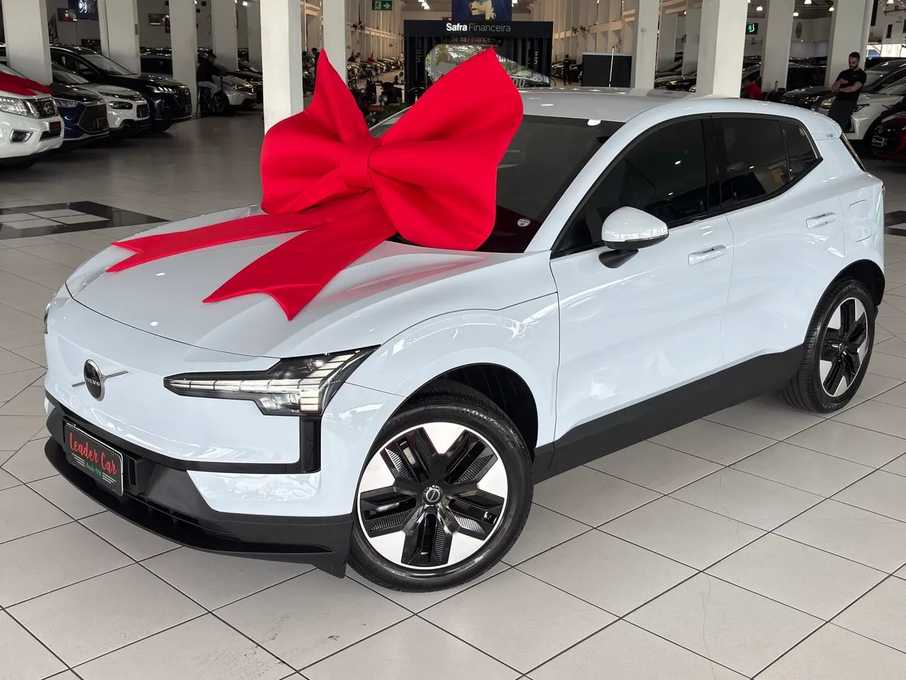 Volvo EX30 E40 Core (elétrico) 2024