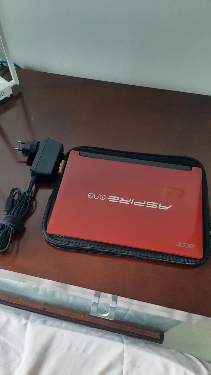 Netbook Acer Aspire One D255