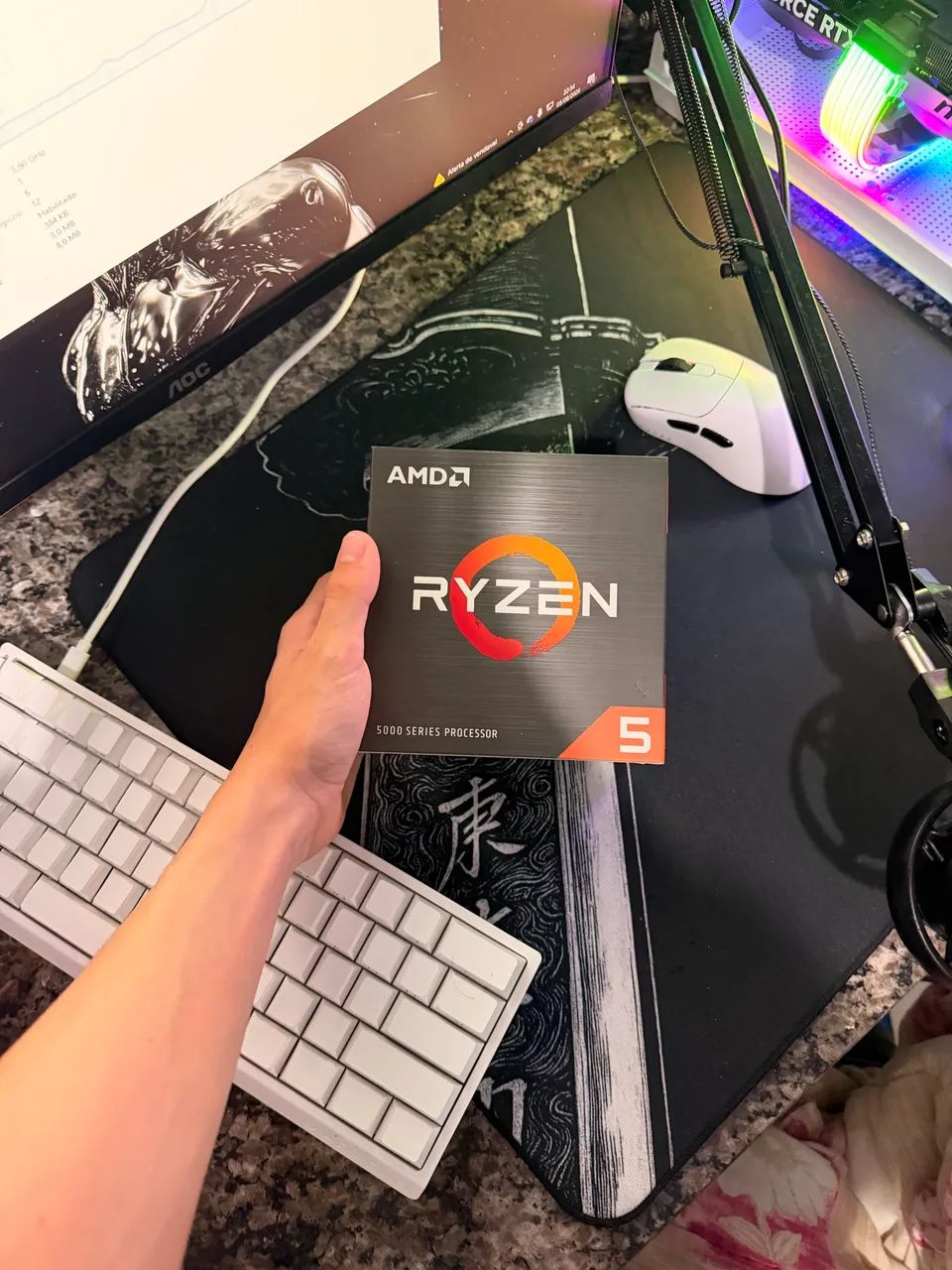 Ryzen 5 4500 6 núcleos e 12 threads sem vídeo integrado!