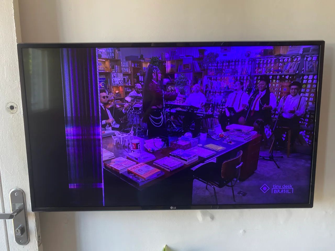 Doação - Tv para peças 