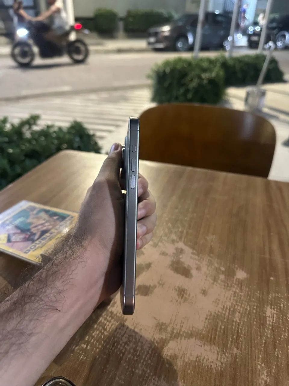 iPhone 15 Pro Max - Foto 3
