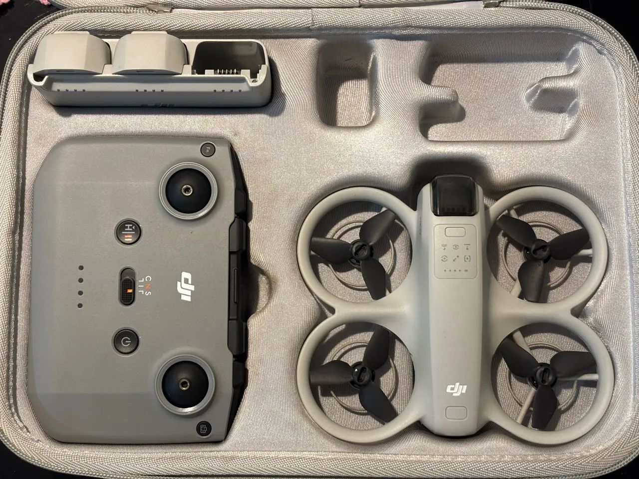 Drone DJI Neo Fly More Combo 4K com Controle