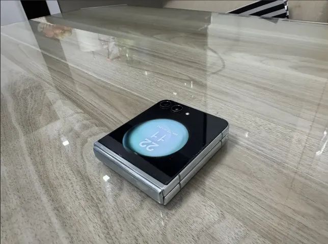 Z flip 5 512 GB conservado! Oportunidade para hoje ! barato