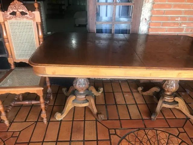 Mesa de jantar de madeira maciça  - Foto 2