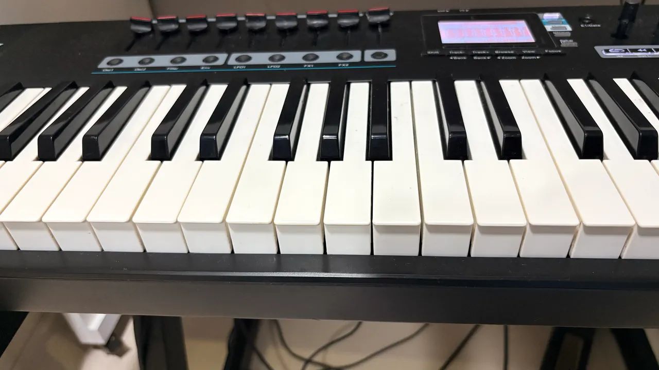 Controlador Nektar Panorama T6 - Instrumentos musicais - Ponta do