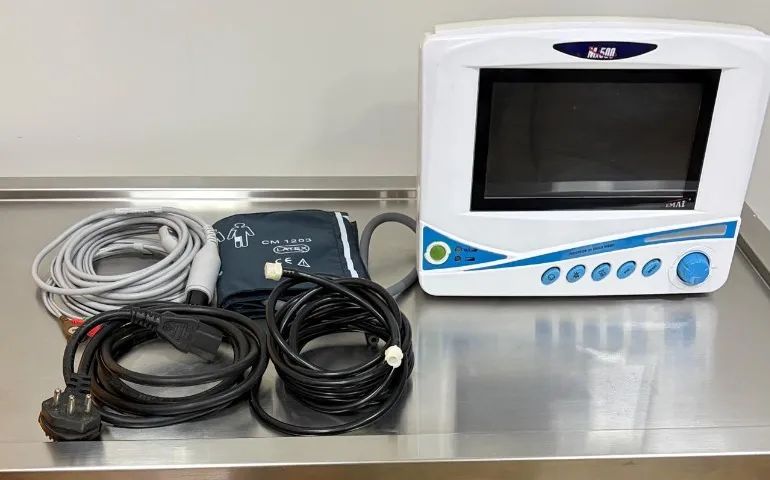 Monitor de sinais vitais MX500 - EMAI - Foto 4