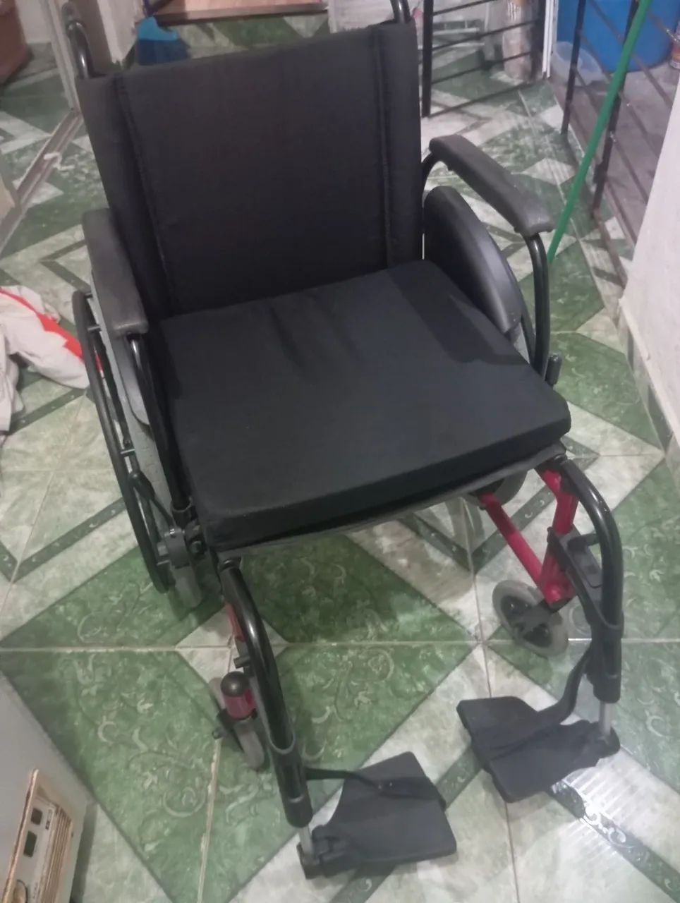 Cadeira de rodas  - Foto 2
