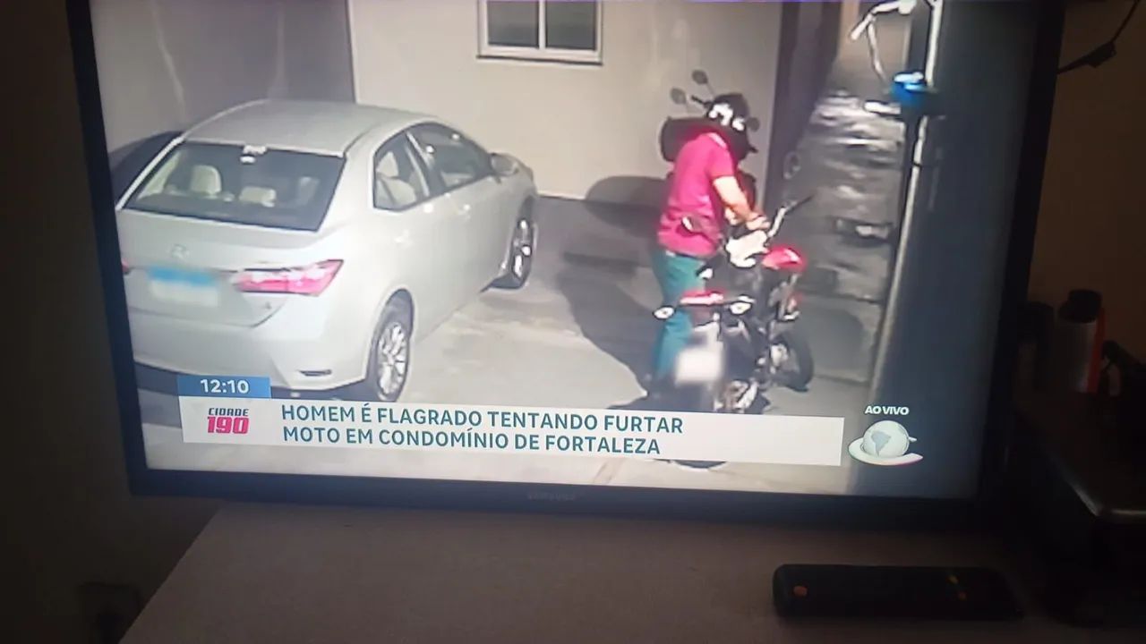 Tv Samsung 32 polegadas não é smart 