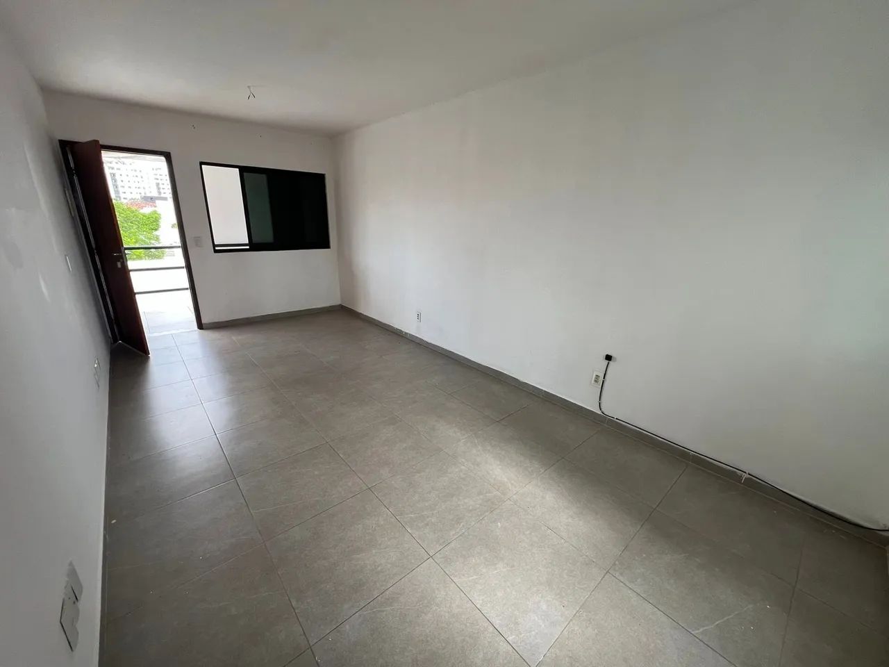 Salas comerciais com 22m² a 27m² na Gruta