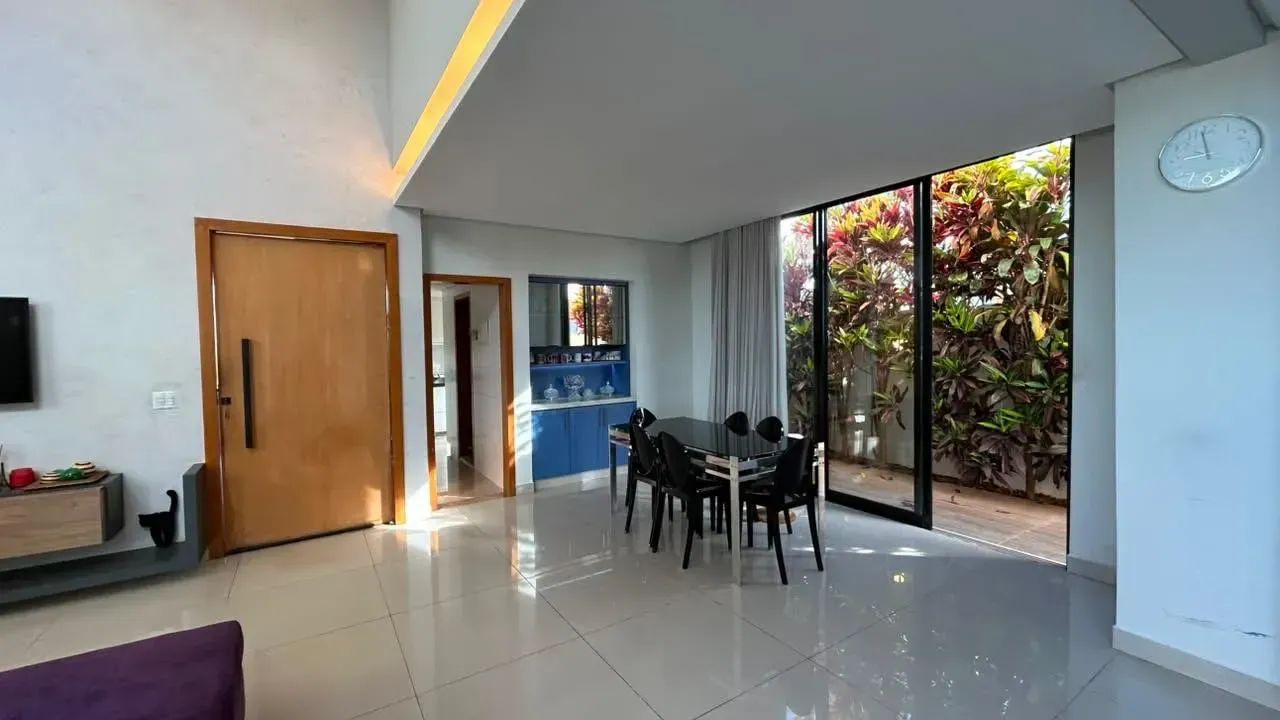 Casa Térrea à venda com 180m² com 3 suítes