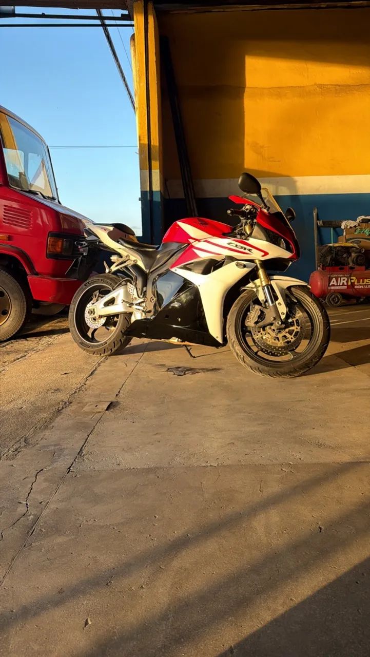 Cbr 600rr - Foto 4