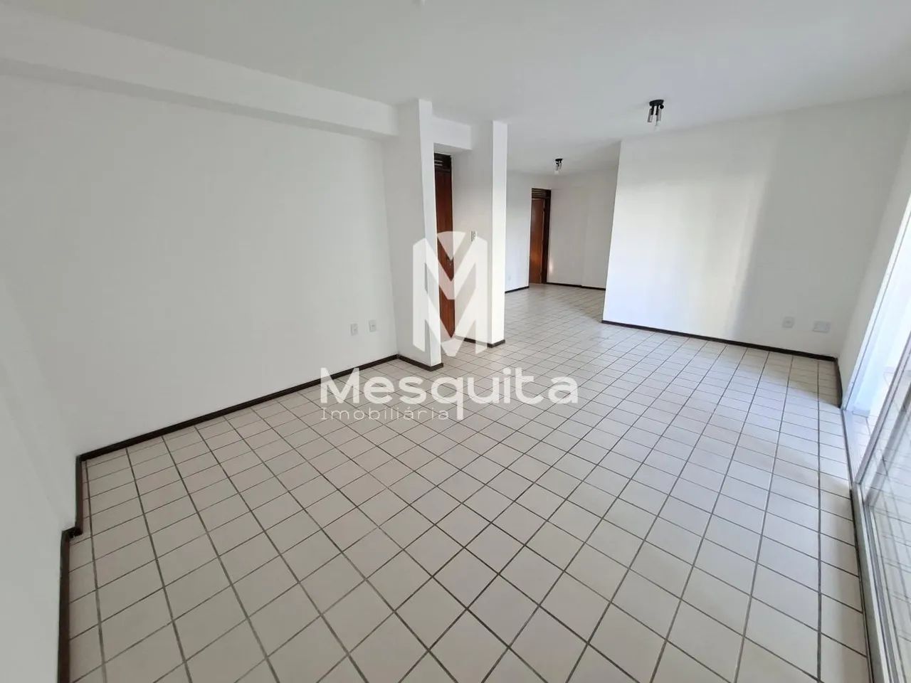 Apartamento no Brisamar 03 Quartos sendo 01 Suíte + DCE 128m²