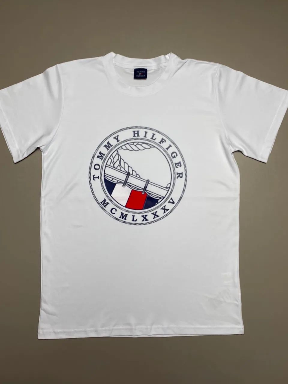 Camiseta Tommy Branca/Vermelho e Azul