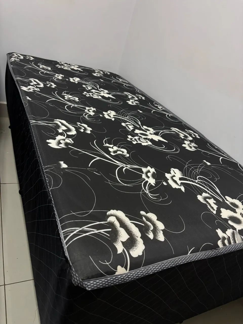 Box cama de solteiro 