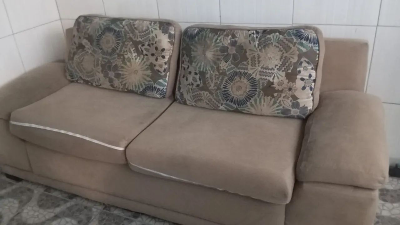 Sofá 3 lugares 
