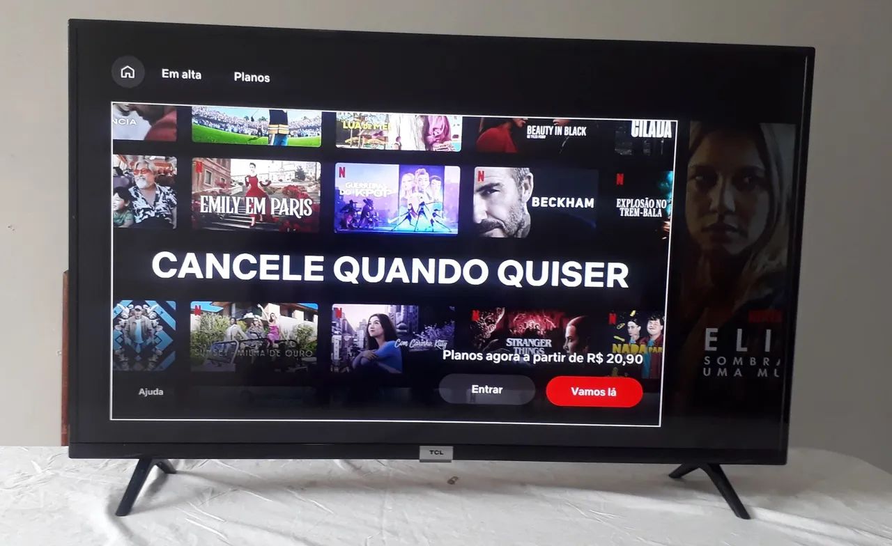 VENDO TV SMART TCL ANDROID COM COMANDO DE VOZ E WIFI  - Foto 2