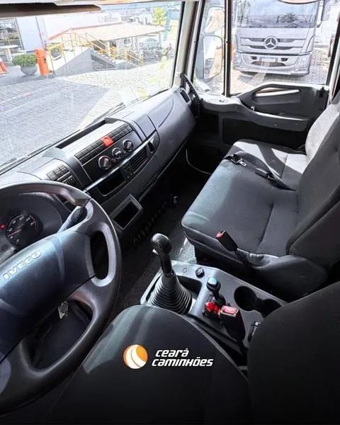 IVECO TECTOR 240E28 - Foto 5