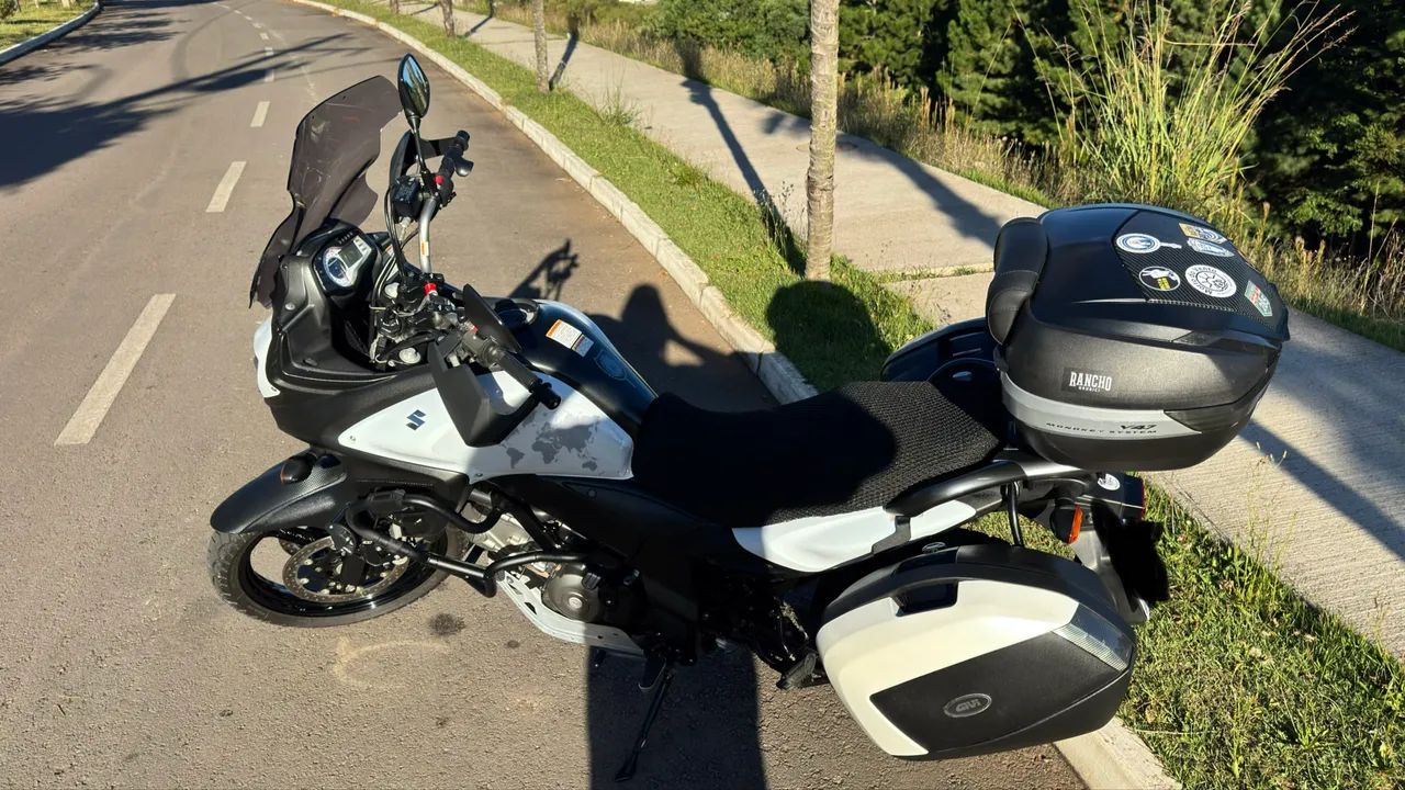 Vendo Suzuki V STRON 650.  - Foto 2