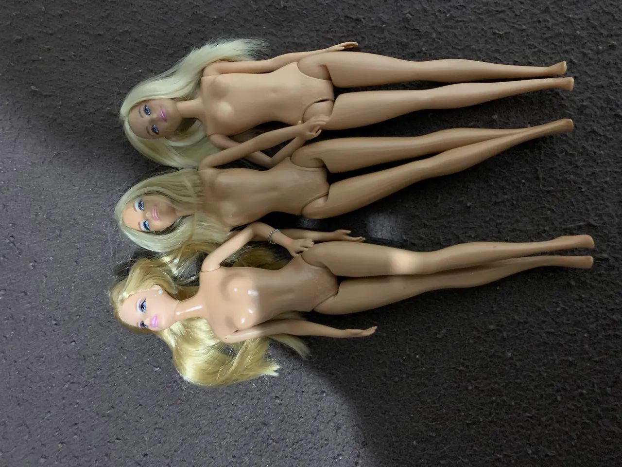 Bonecas Barbie básica  - Foto 2