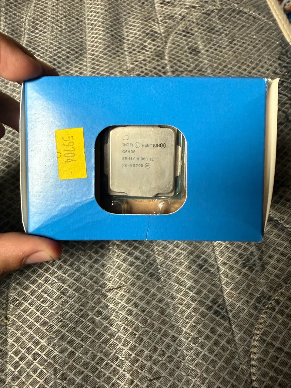 Processador Pentium Gold G6400 LGA1200 - Processadores - Vila Nova