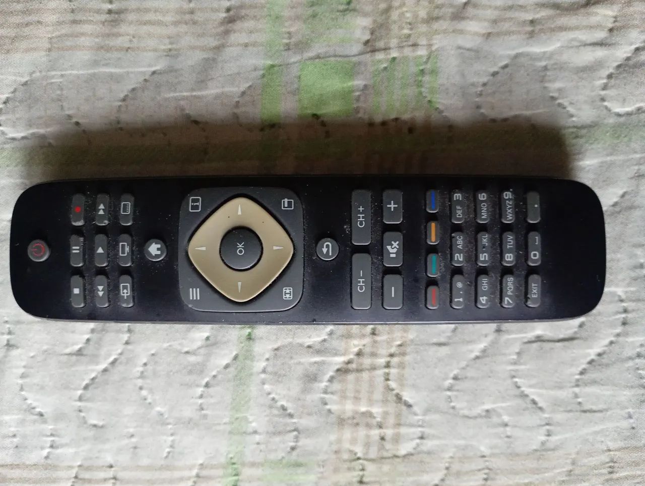 TV Philips Full HD 47 polegadas, com controle remoto original excelente imagem, sem base - Foto 5