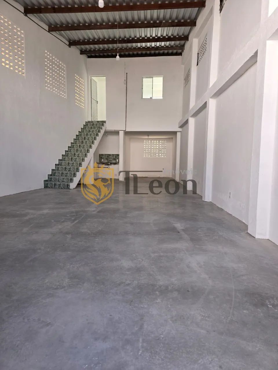 GALPAO COMERCIAL em SALVADOR - BA, ITAPUÃ