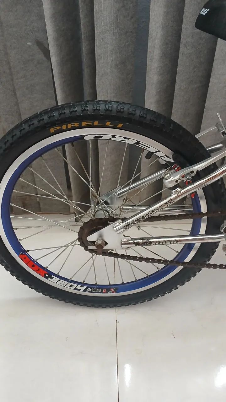 Bicicleta aro 20 com amortecedor  - Foto 2