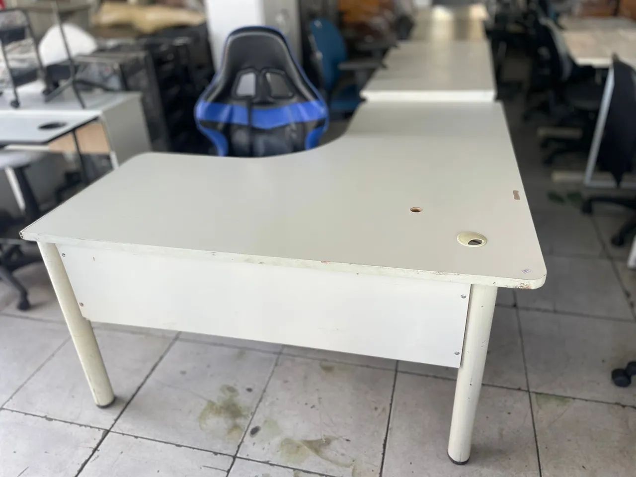 Mesa em L