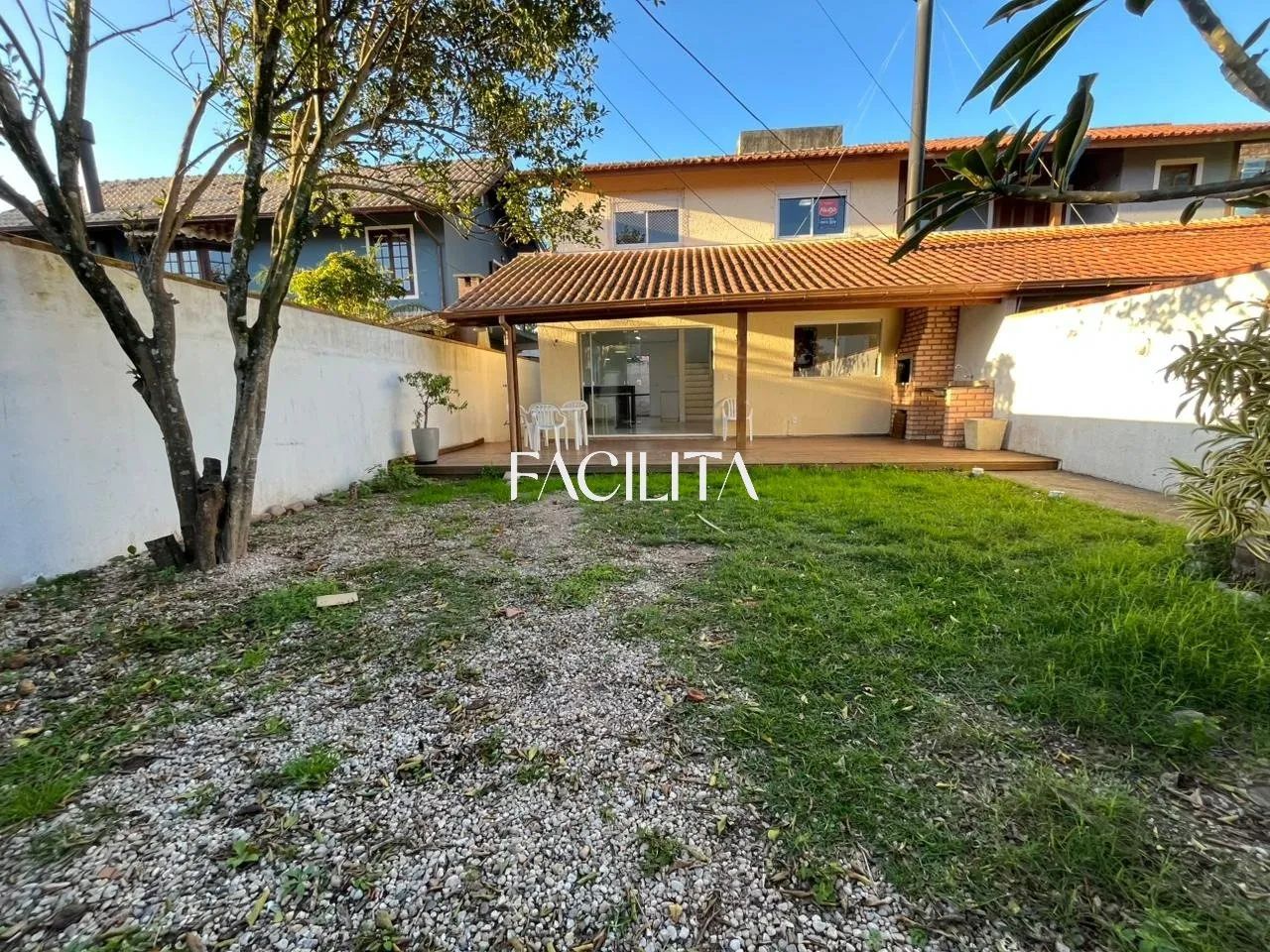 Casa com 2 quartos no bairro Rio Tavares, Florianópolis.
