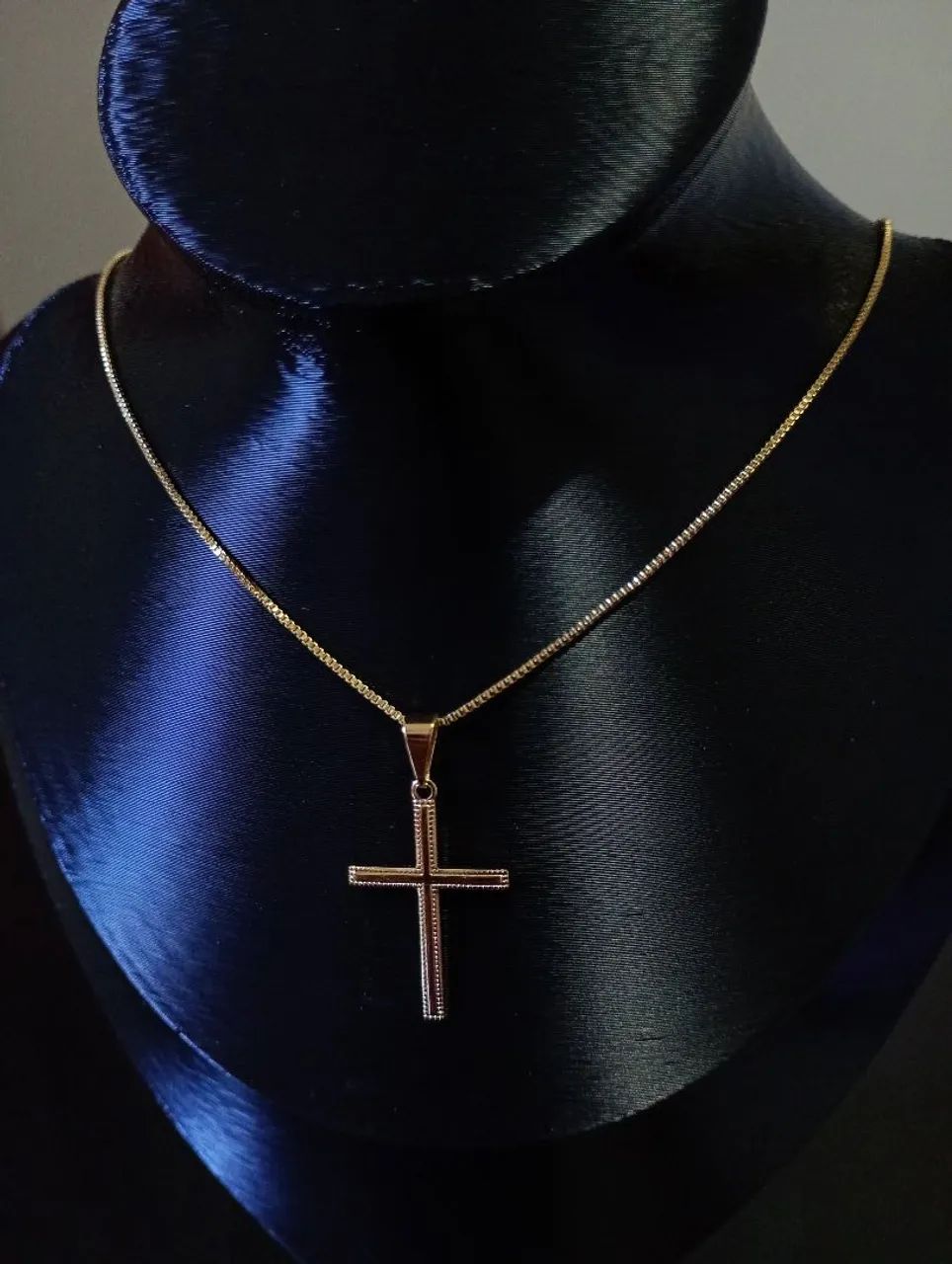 Colar Feminino Crucifixo 