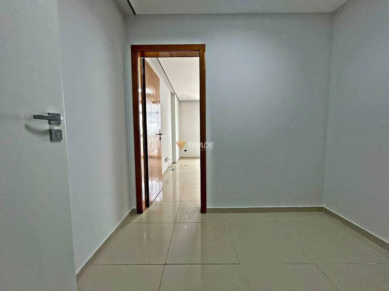 Sala comercial com 33m² Ed. Inove - Jardim América - Foto 2