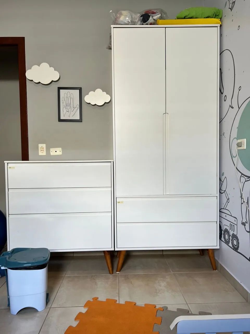 Kit cômoda + armário 