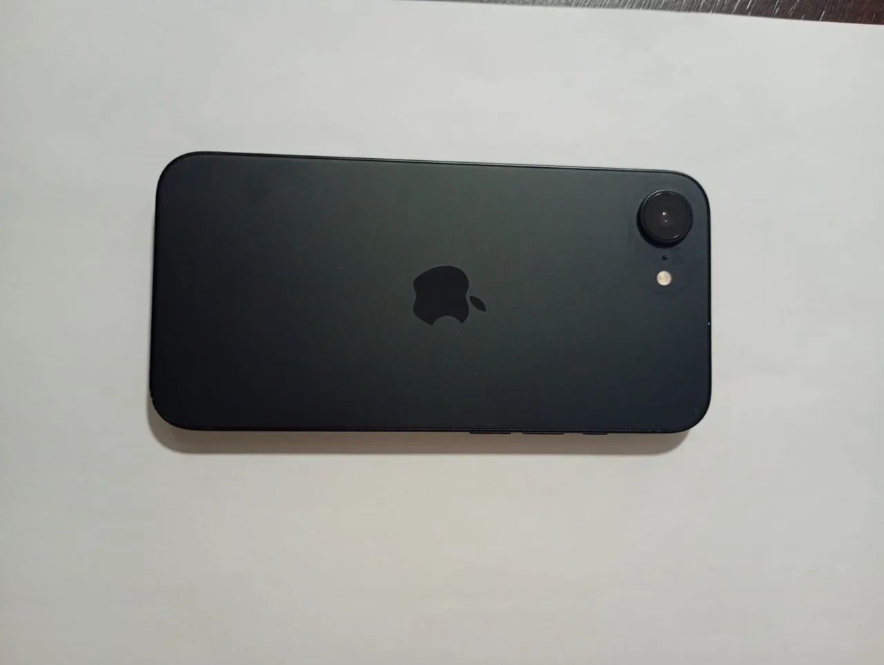 iPhone 16e - Foto 2