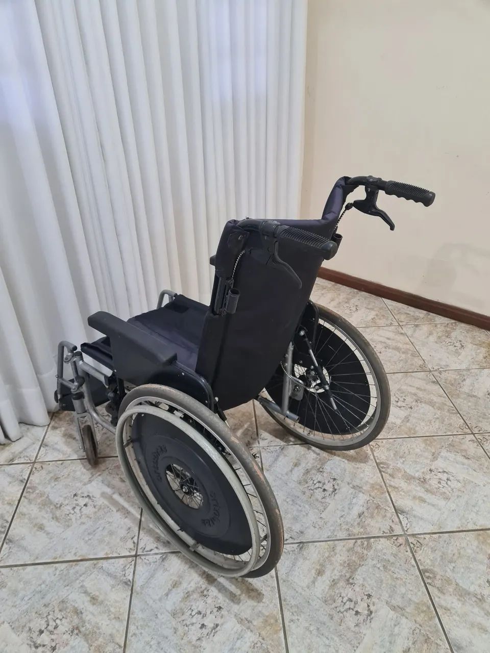 Cadeira de rodas ortobras - Foto 3