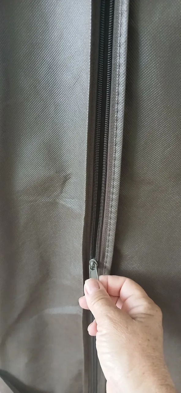 Capa protetora para terno/vestido longo - Foto 3