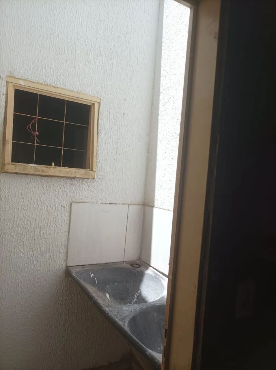 Kitnet, incluso água e internet  - Foto 4