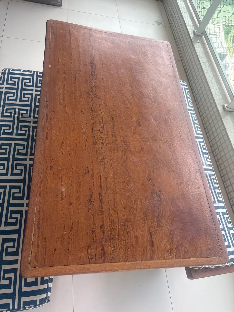 Mesa de Madeira e bancos  - Foto 4