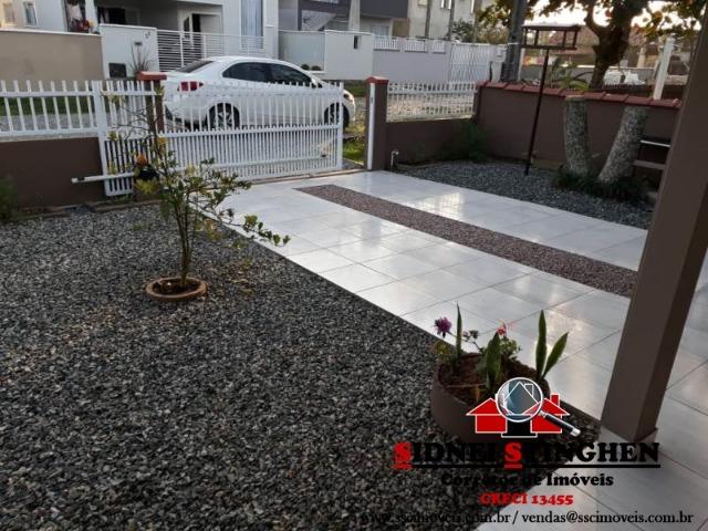 Linda casa na Praia, com laje e distante a poucos metros da água - Foto 16