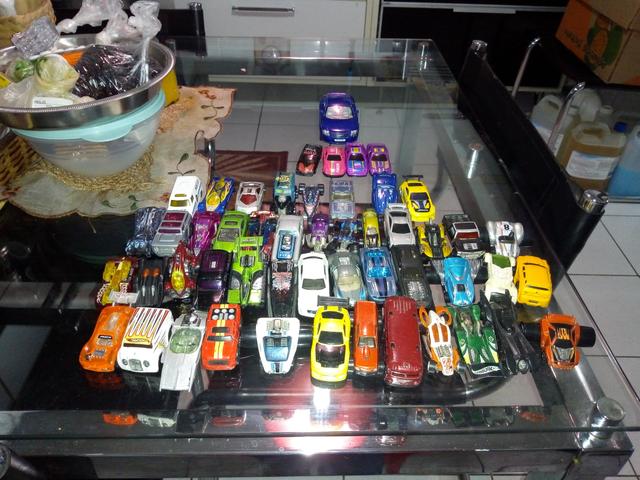 Lote de 45 carrinhos Hotwheels