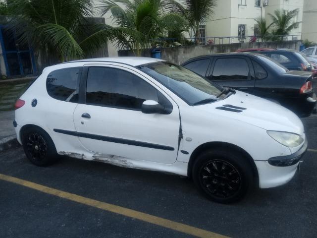 Peugeot 206 1.0 Ano 2002 - Foto 4