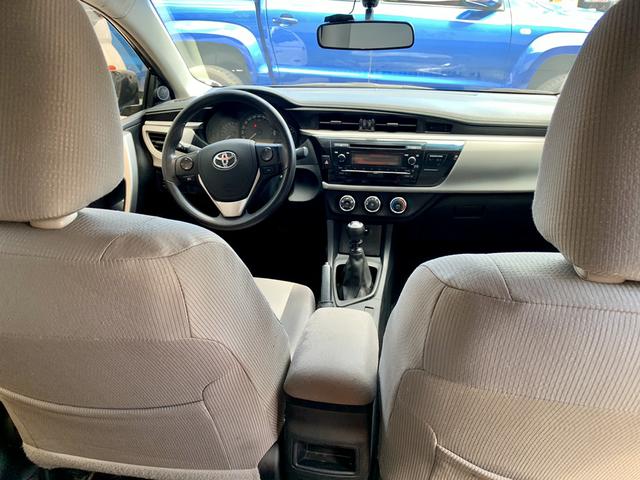 Corolla GLI 2015 manual troco e vendo - Foto 14