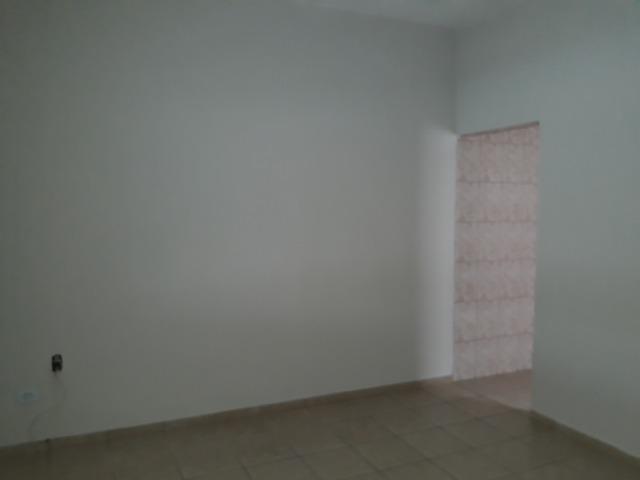 Casa 2 dormitórios em rua pública Praia Grande bairro boqueirão - Foto 4