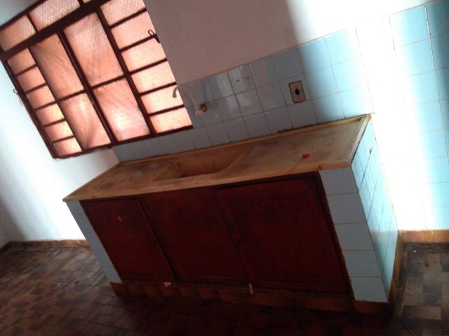 Casa em amplo terreno com edícula nos fundos e poço artesiano - Foto 12