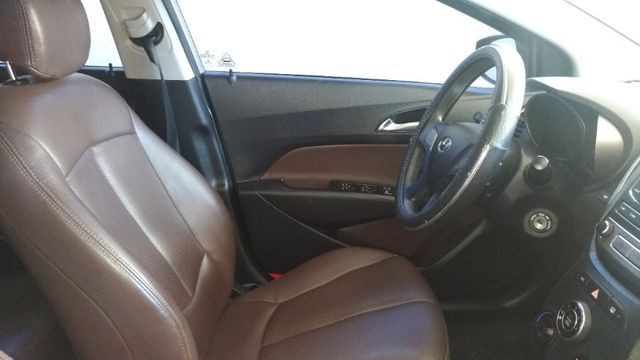 Vendo carro lindo Hb20 1.0 2016 - Foto 8