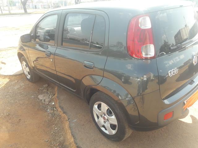 Uno vivace 1.0 2014 4p cinza