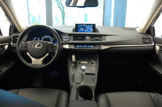 LEXUS CT200H 1.8 LUXURY 16V HIBRIDO 4P AUTOMATICO. - Foto 6