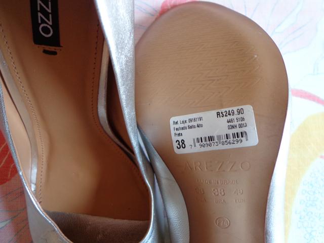 Sapato Fechado Salto Alto Prata da Arezzo - Roupas e calçados - Jardim Bela  Vista, Bauru 730940320 | OLX