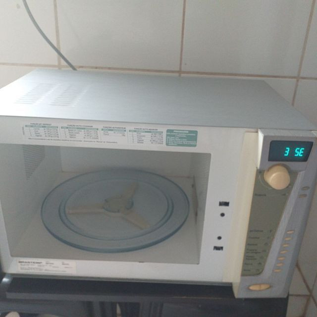 Microondas BRASTEMP 32 Litros - Foto 2