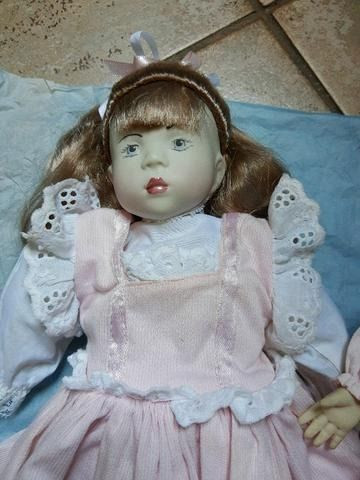 Vendo lindas bonecas porcelana - Foto 4