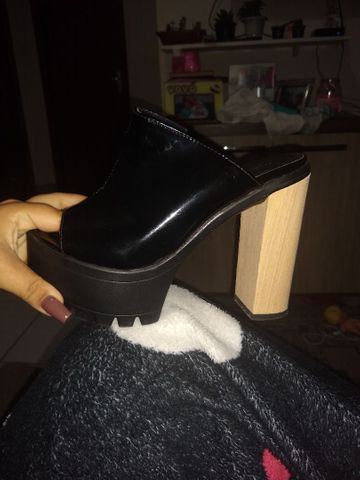 Sapato Jloreno número 35